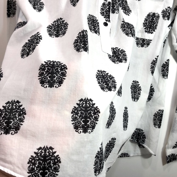 Black and white woman long sleeve shirt - Picture 4 of 5